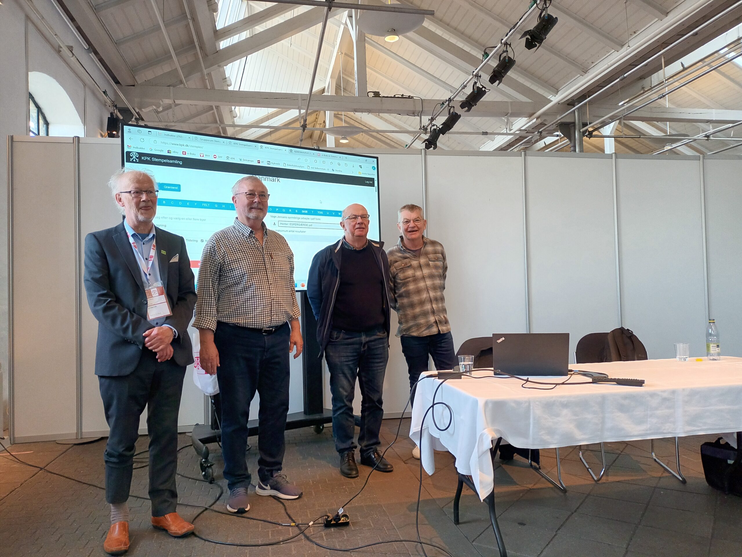 KPKS Stempelsamlergruppe. Fra venstre: Hans Blom, Peter Haslund, Vilhelm Schmidt og Klaus Hansen